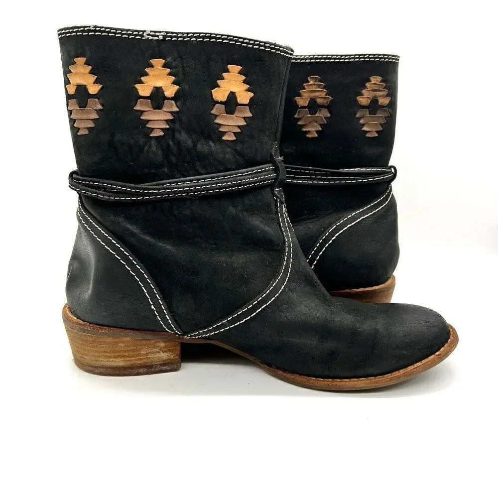 Kensie Bindi Pull On Leather Western Ankle Boot Black with Tan Aztec Design Size